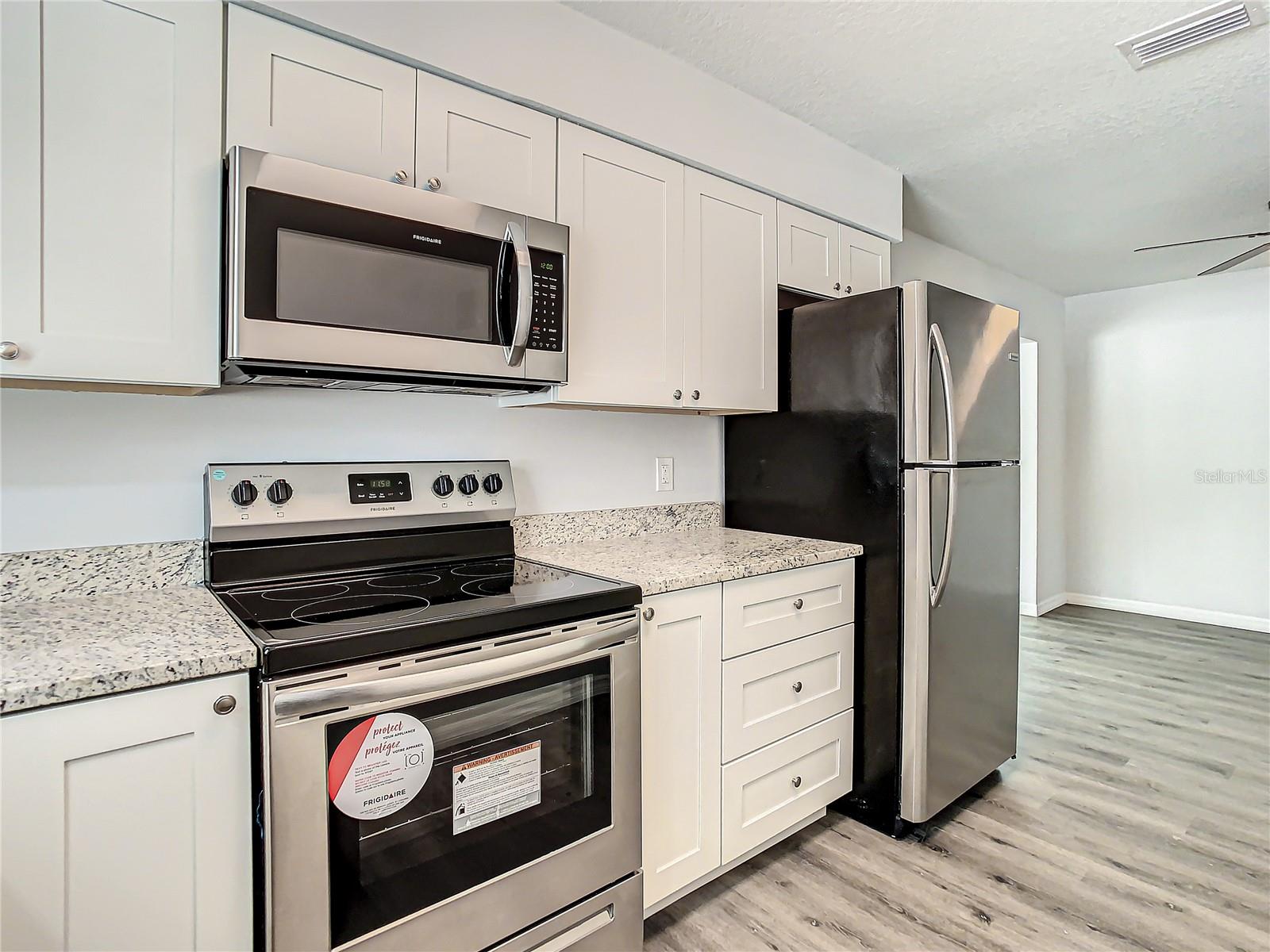 LAKEWOOD ESTATES JEDLOVECS ADD - Residential Lease