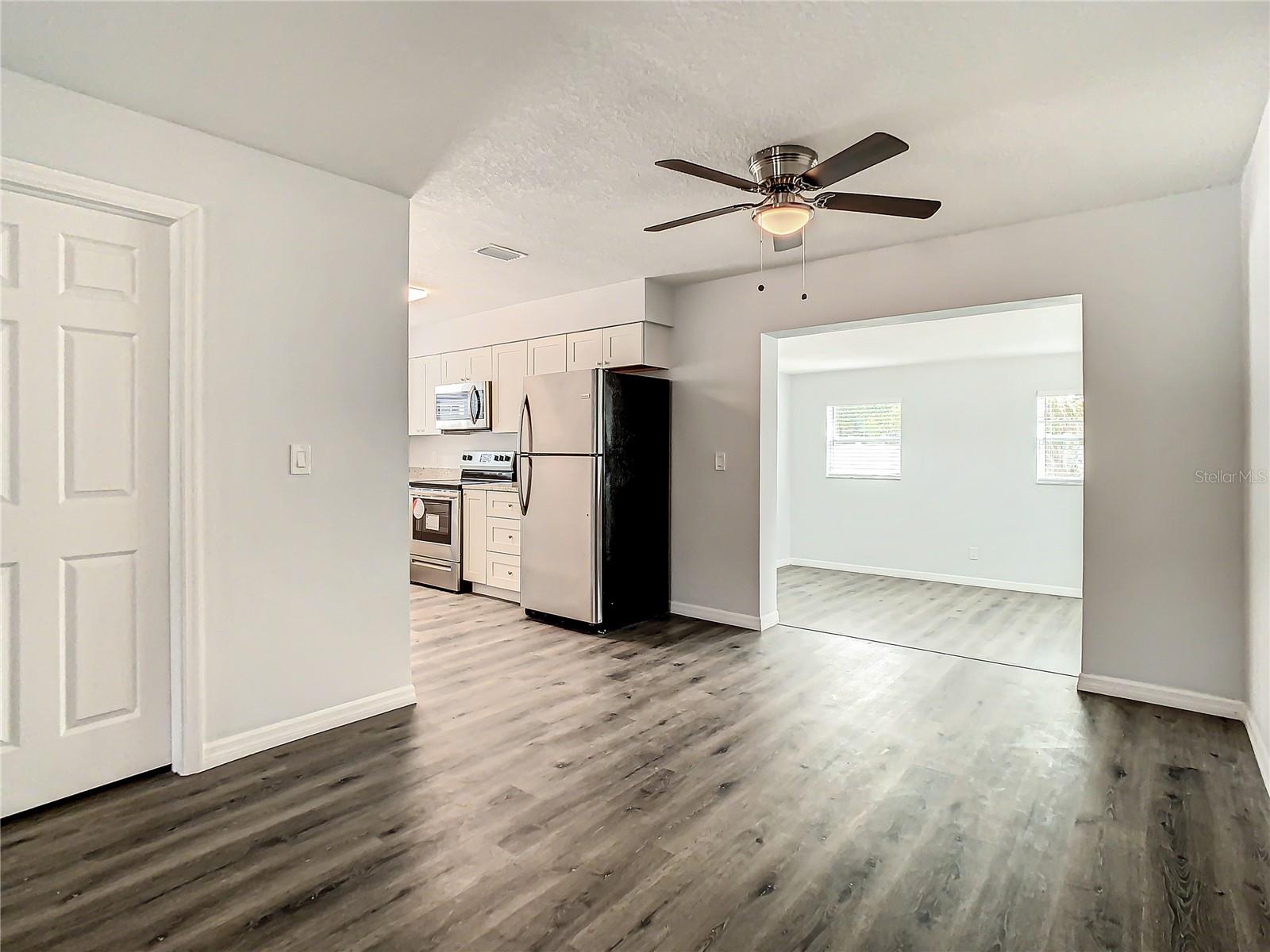 LAKEWOOD ESTATES JEDLOVECS ADD - Residential Lease