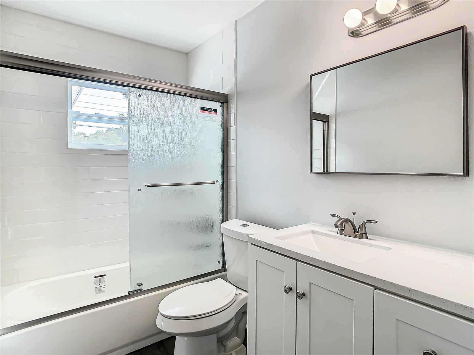 LAKEWOOD ESTATES JEDLOVECS ADD - Residential Lease