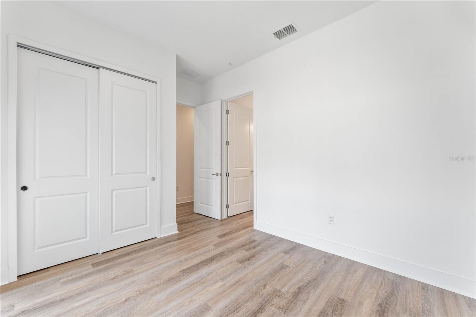 38 W HARDING STREET E