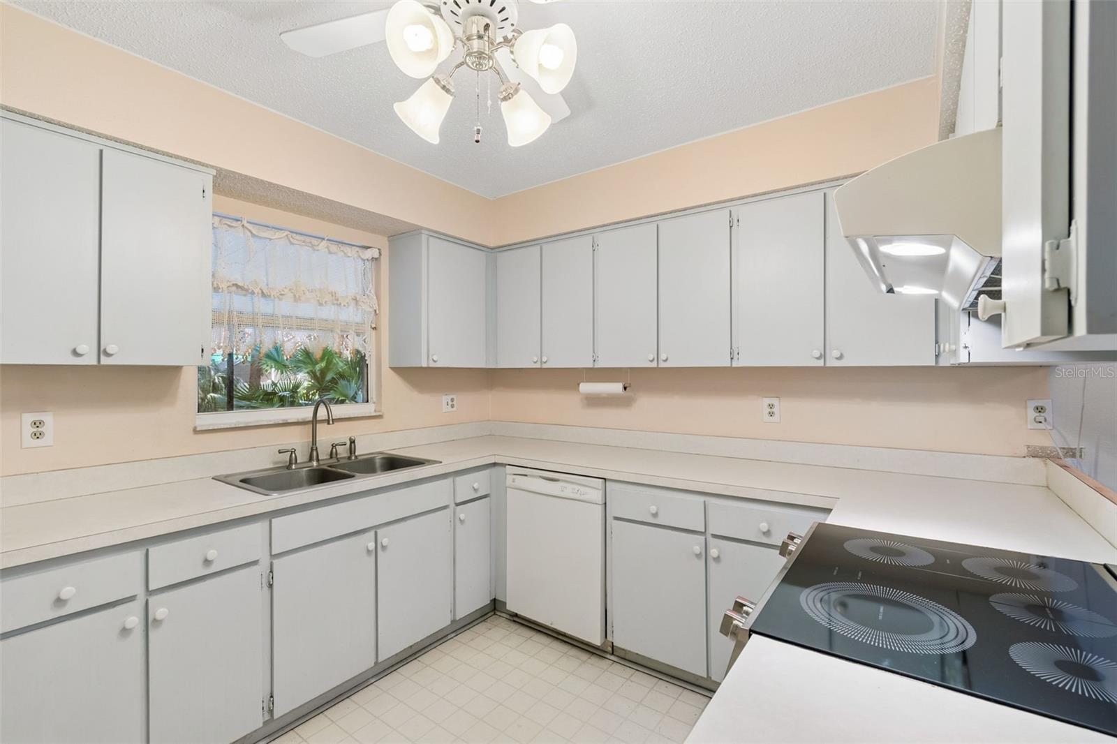 CANAL SHORES SUB - Residential