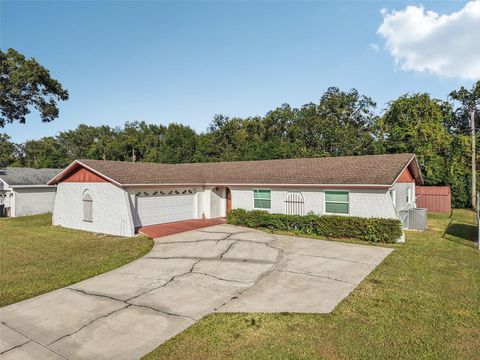 Photo of 1525 Leslie Drive, Lakeland, FL 33801 (MLS # L4957115)