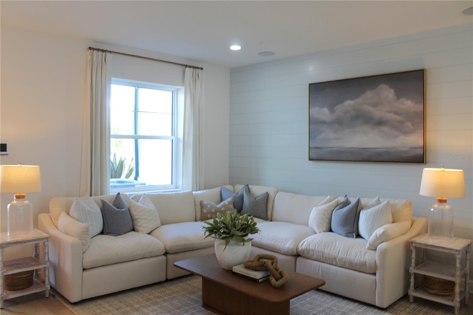 PALMERA AT WELLEN PARK - Residential