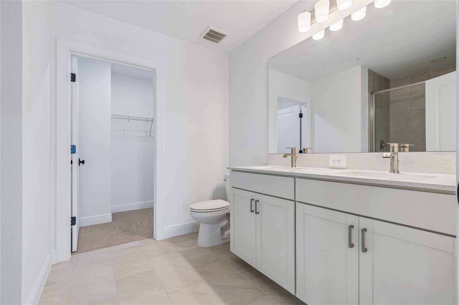 PALMERA AT WELLEN PARK - Residential