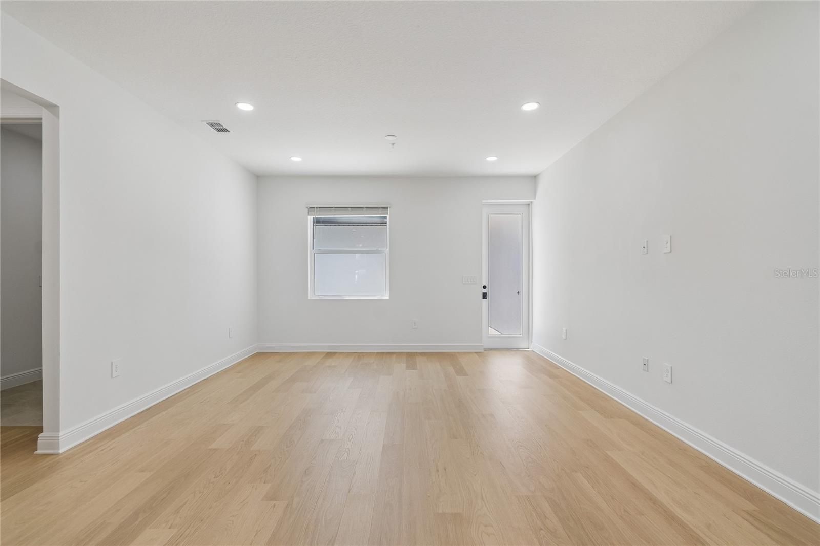 PALMERA AT WELLEN PARK - Residential