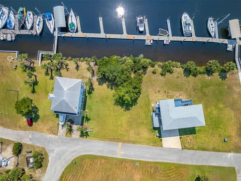 57 W HARBOUR POINT DRIVE CRAWFORDVILLE FL 32327
