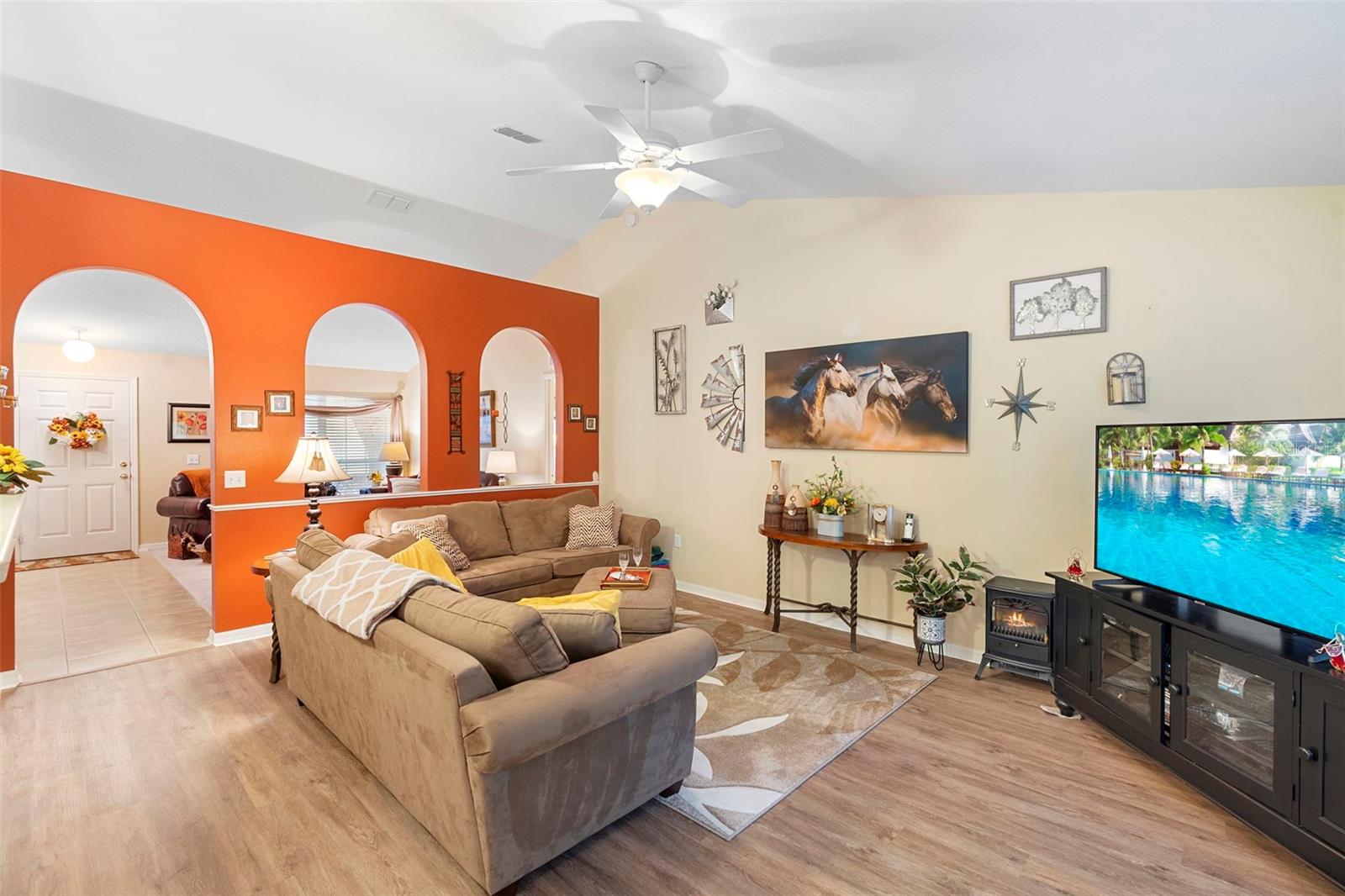 TRAILS-UNIT 3 - Residential