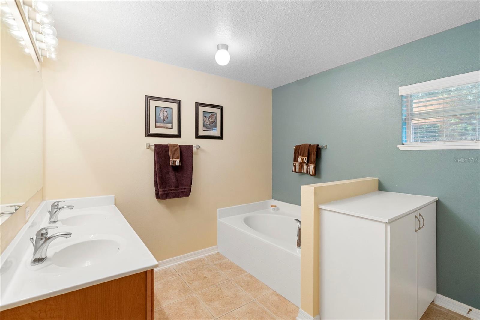 TRAILS-UNIT 3 - Residential