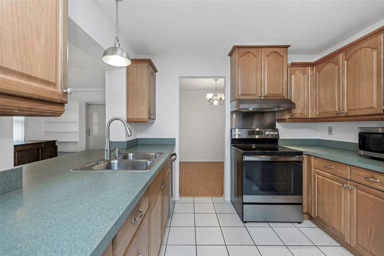 MAINLANDS OF TAMARAC BY THE GULF UNIT 4 CONDO - Residential