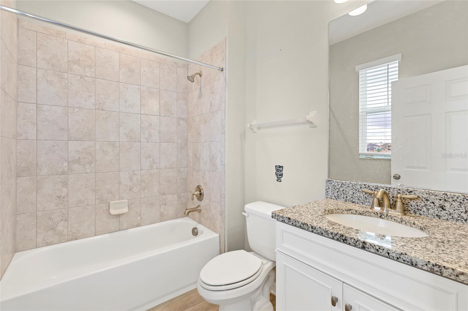 BERRY BAY - Residential