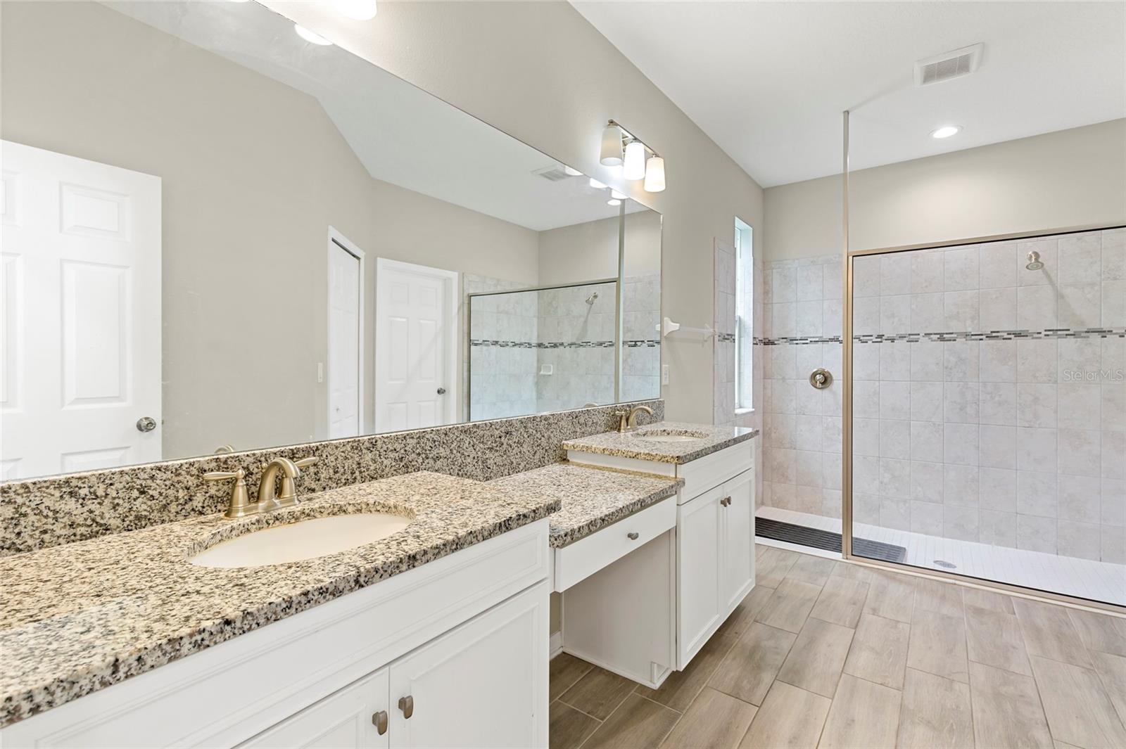 BERRY BAY - Residential