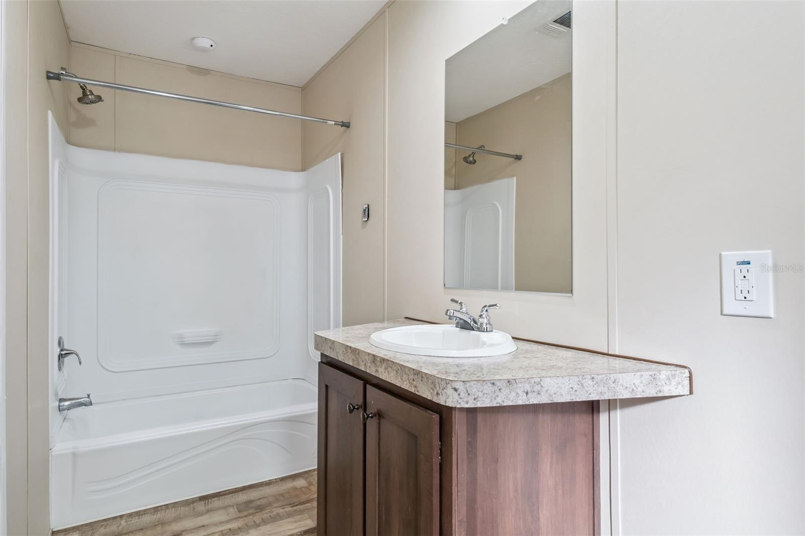 A REP OF A PT OF LTS 1 & 2 WATTS FARMS - Residential