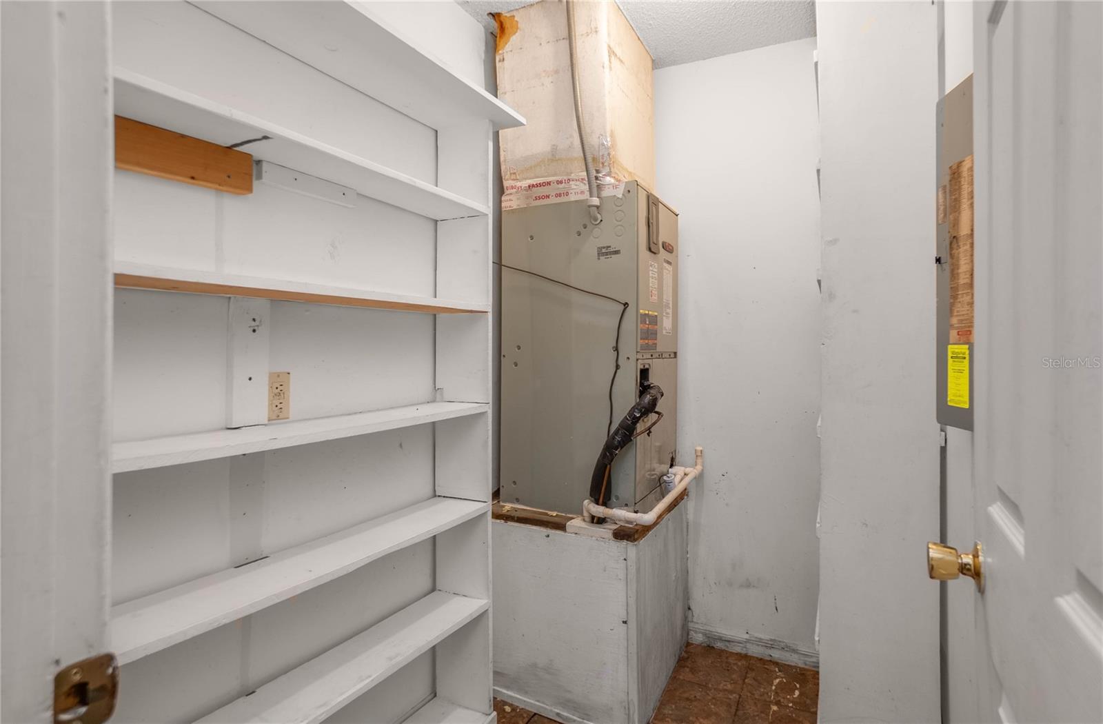 HAMPTON WOODS UNREC - Residential