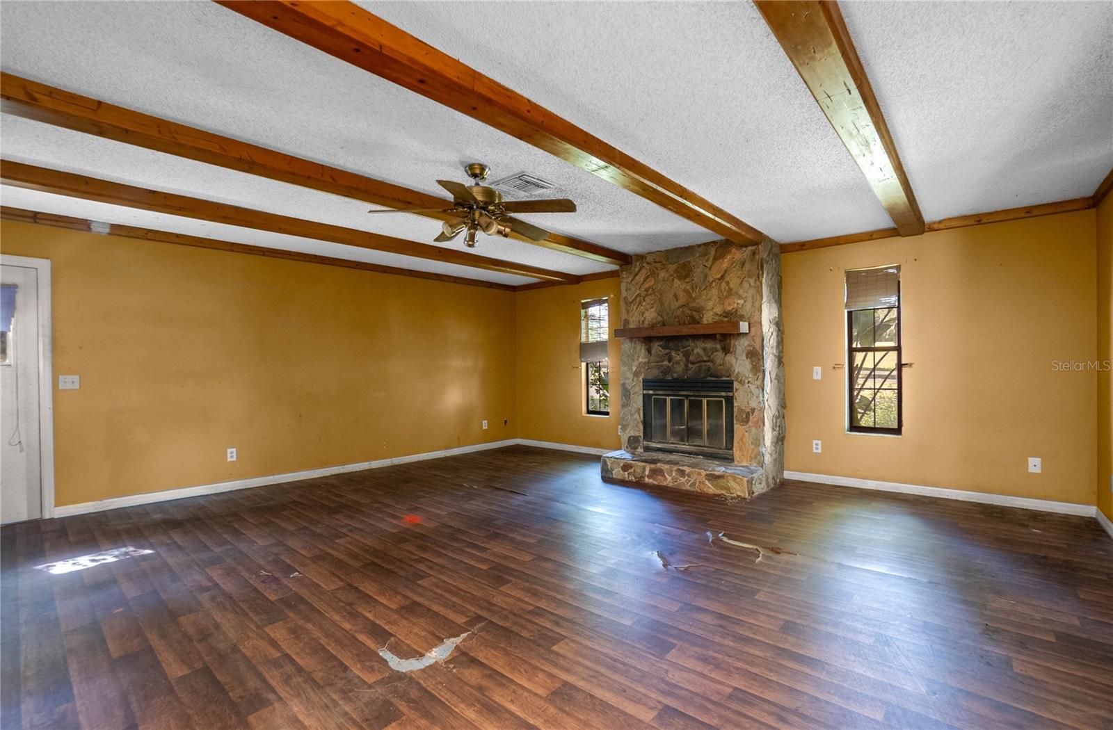 HAMPTON WOODS UNREC - Residential