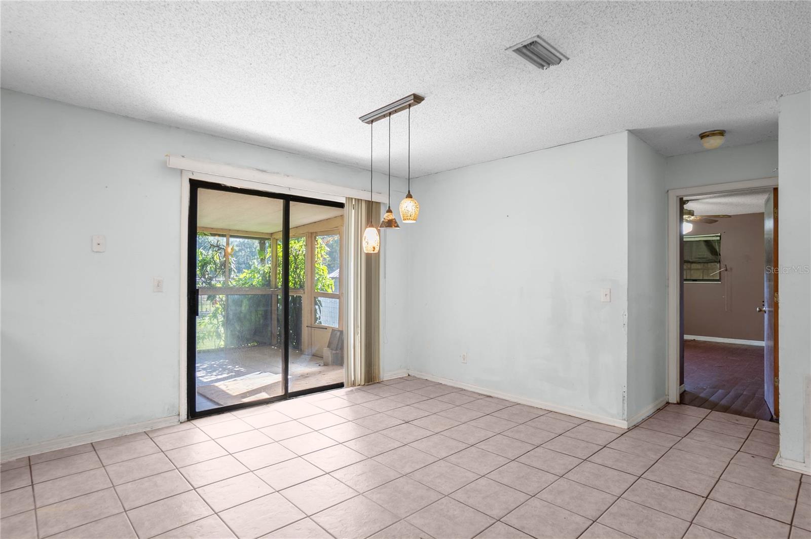 HAMPTON WOODS UNREC - Residential