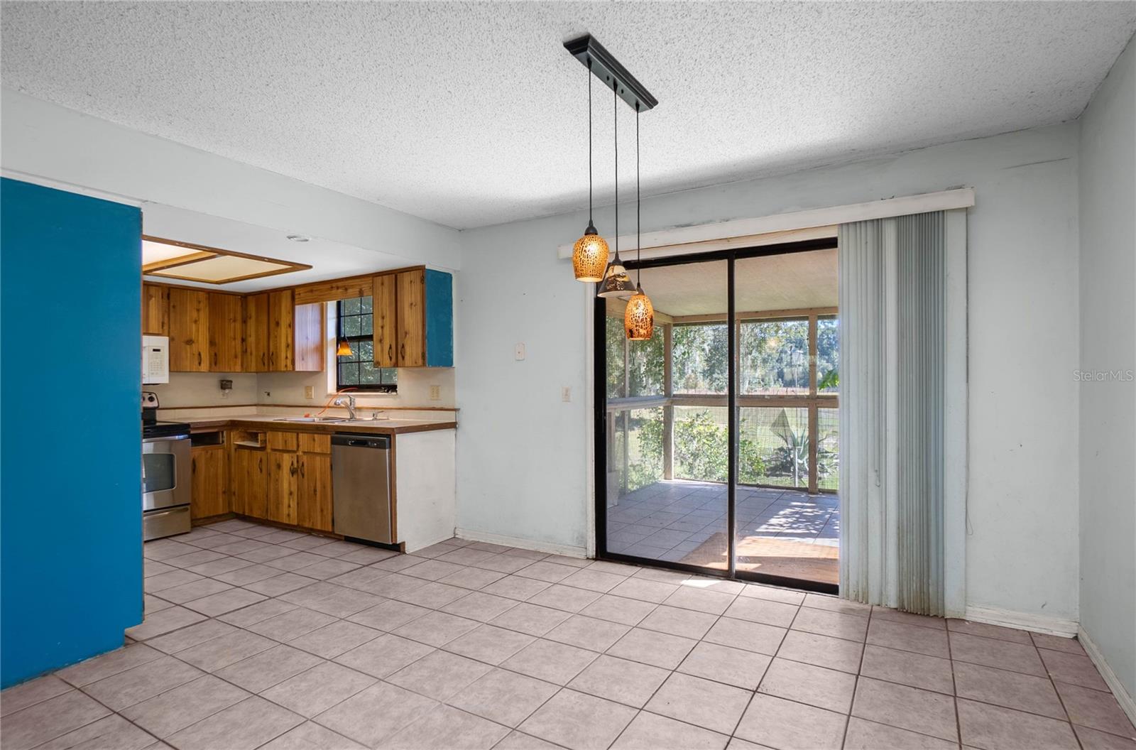 HAMPTON WOODS UNREC - Residential