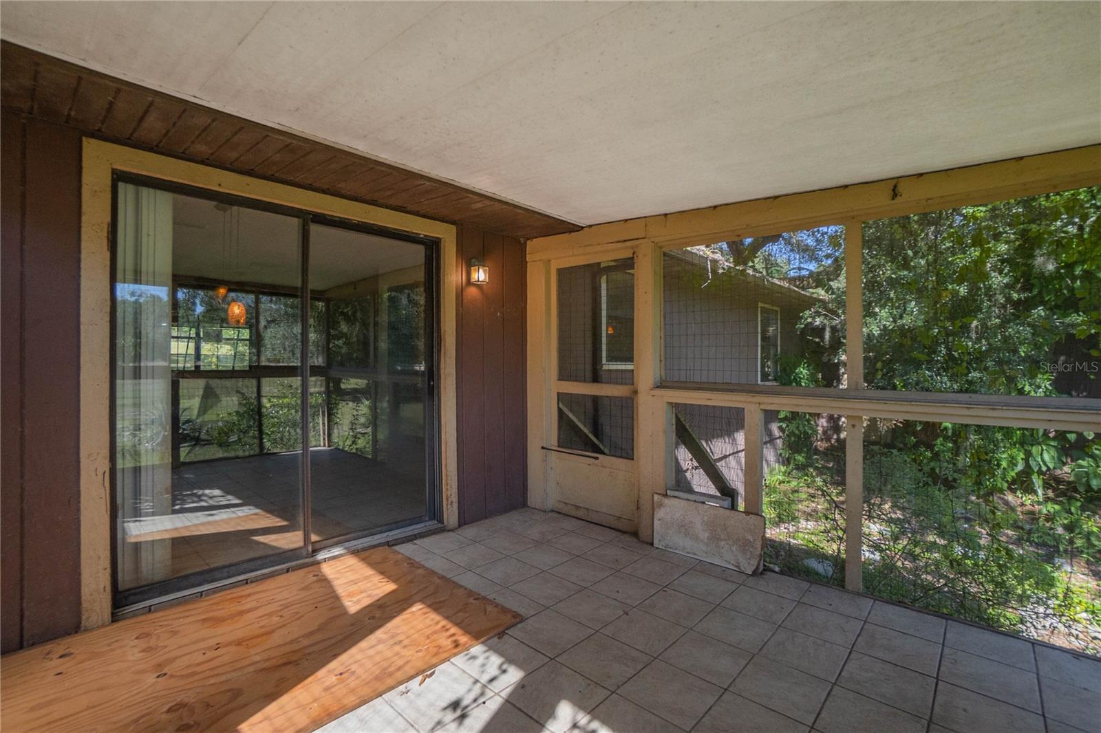 HAMPTON WOODS UNREC - Residential