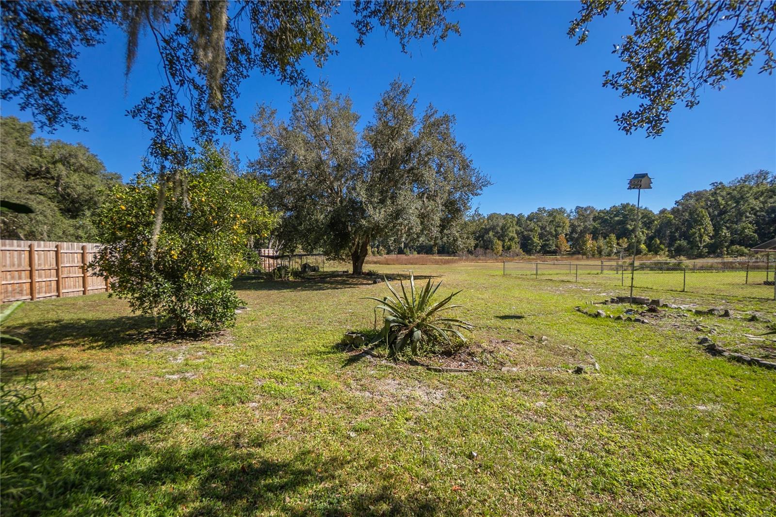 HAMPTON WOODS UNREC - Residential