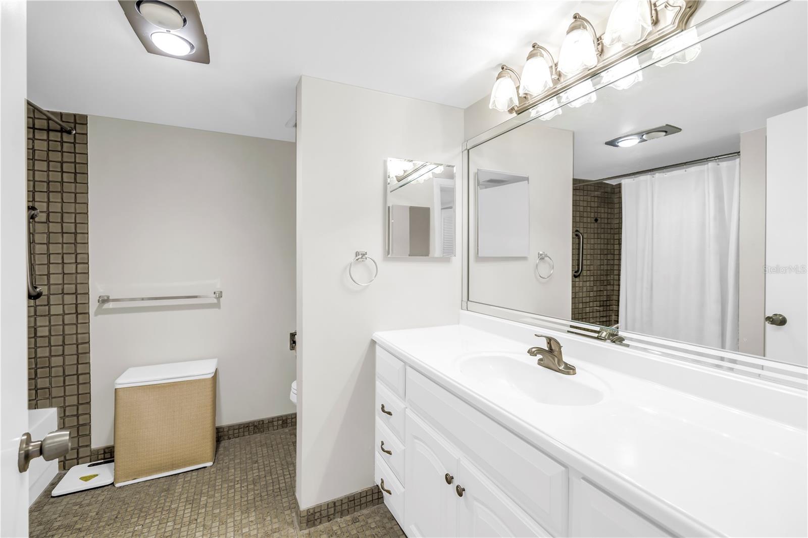 CIEGA COVE CONDO - Residential