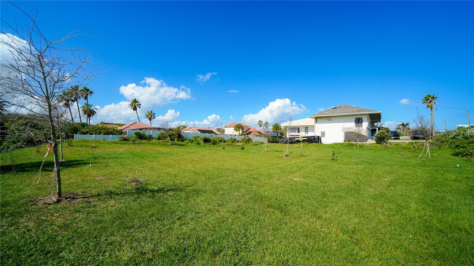 LIGHTHOUSE SHORES - Residential