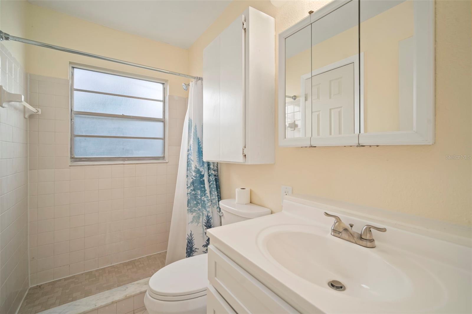 APOLLO BEACH UNIT TWO - Residential