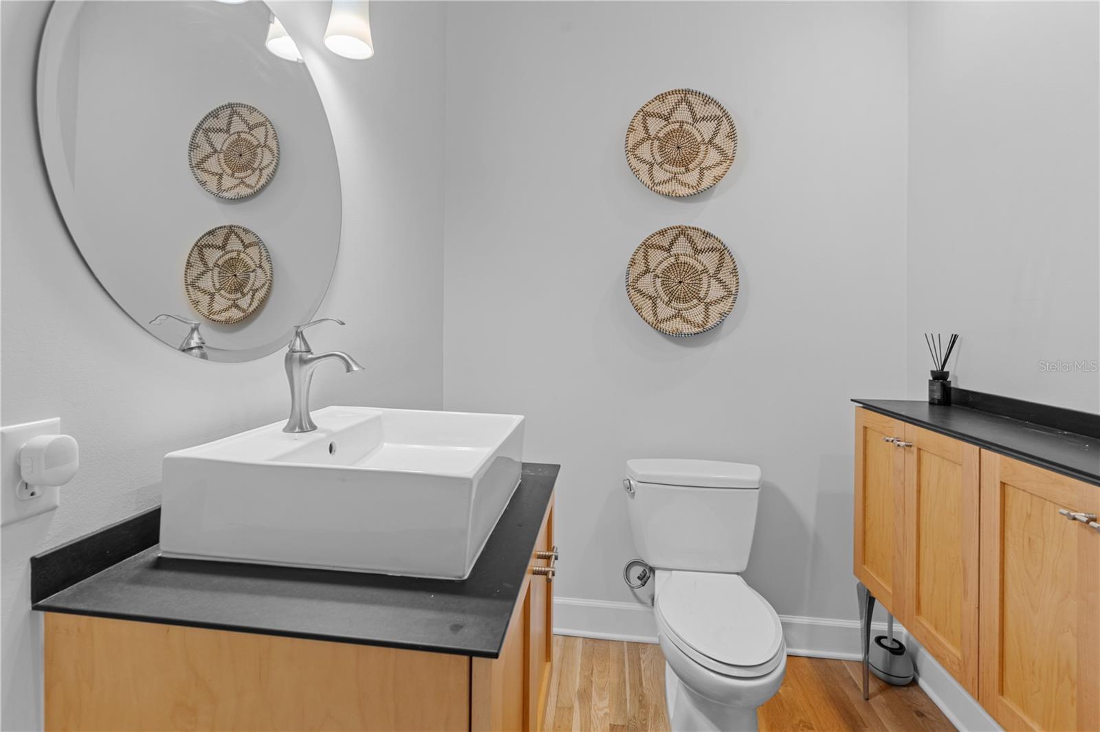 DOIG & ROBERTSONS ADDN-W R THOMAS - Residential Lease