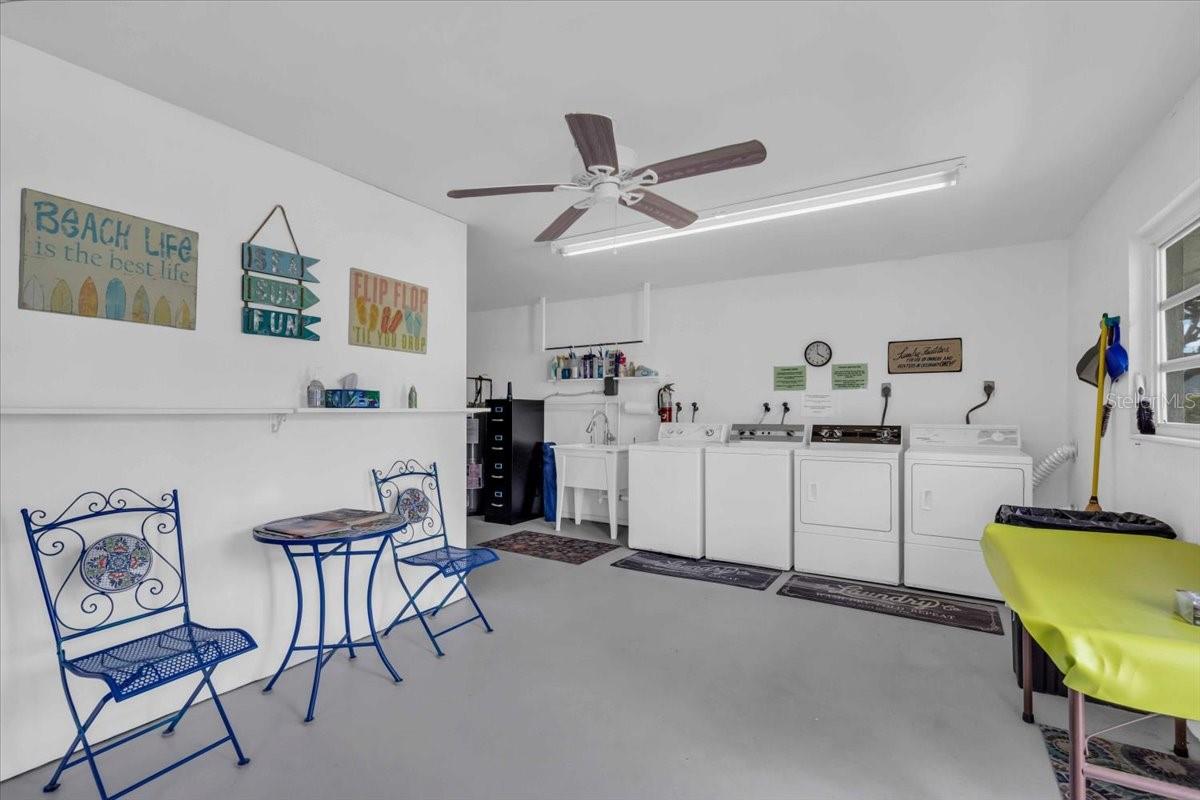VENICE BEACH APTS SEC 1 - Residential