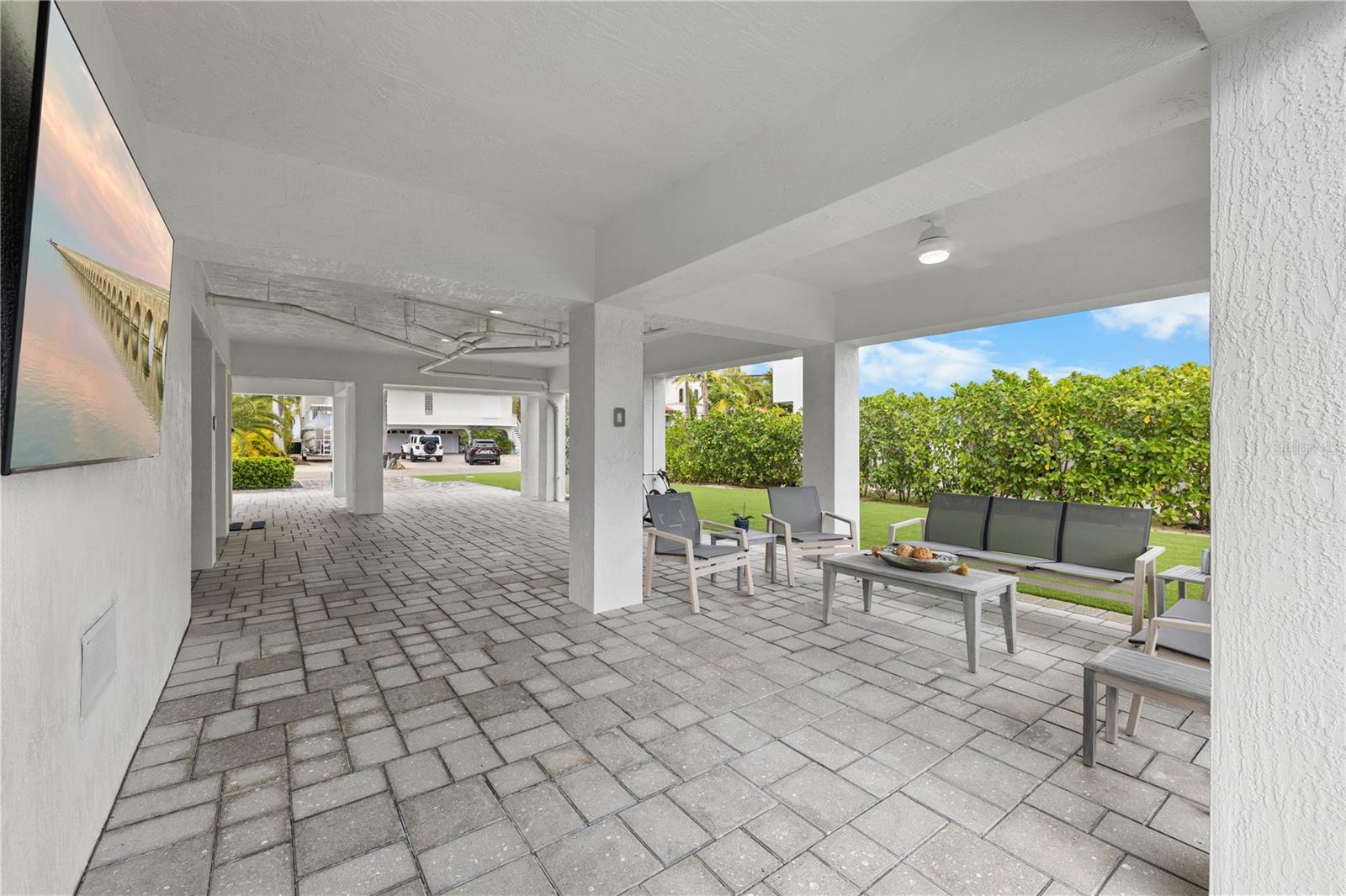 PLANTATION ISLAND - Residential