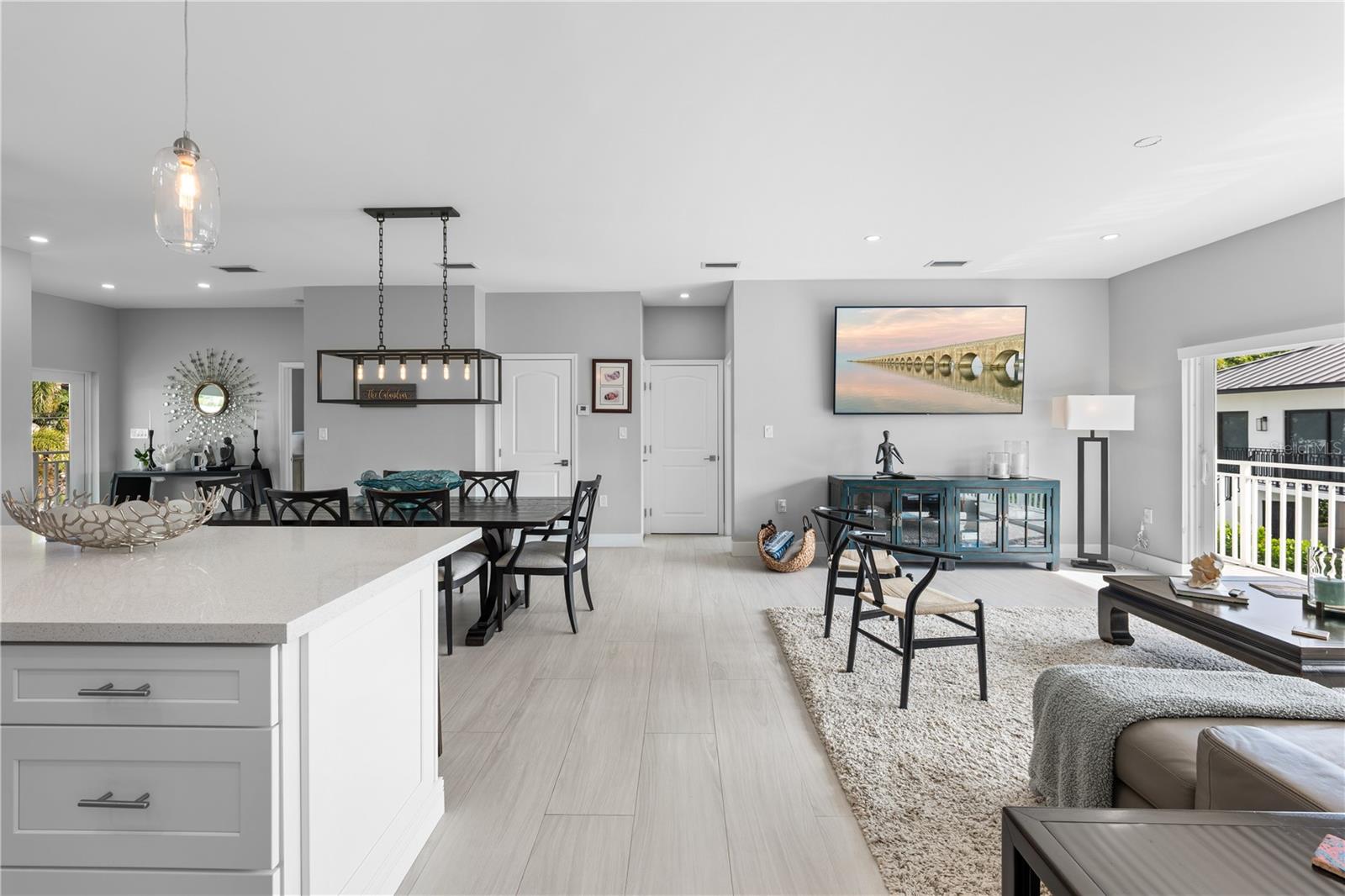 PLANTATION ISLAND - Residential