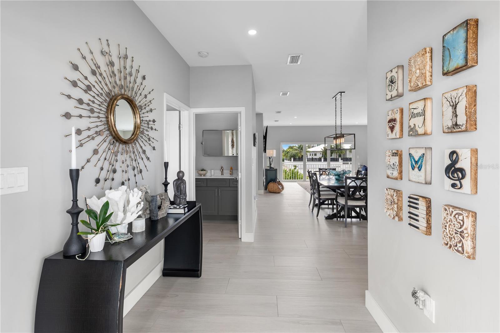 PLANTATION ISLAND - Residential