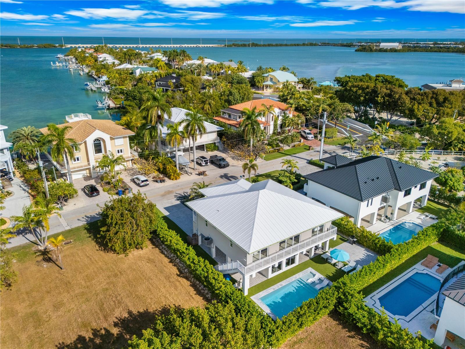 PLANTATION ISLAND - Residential