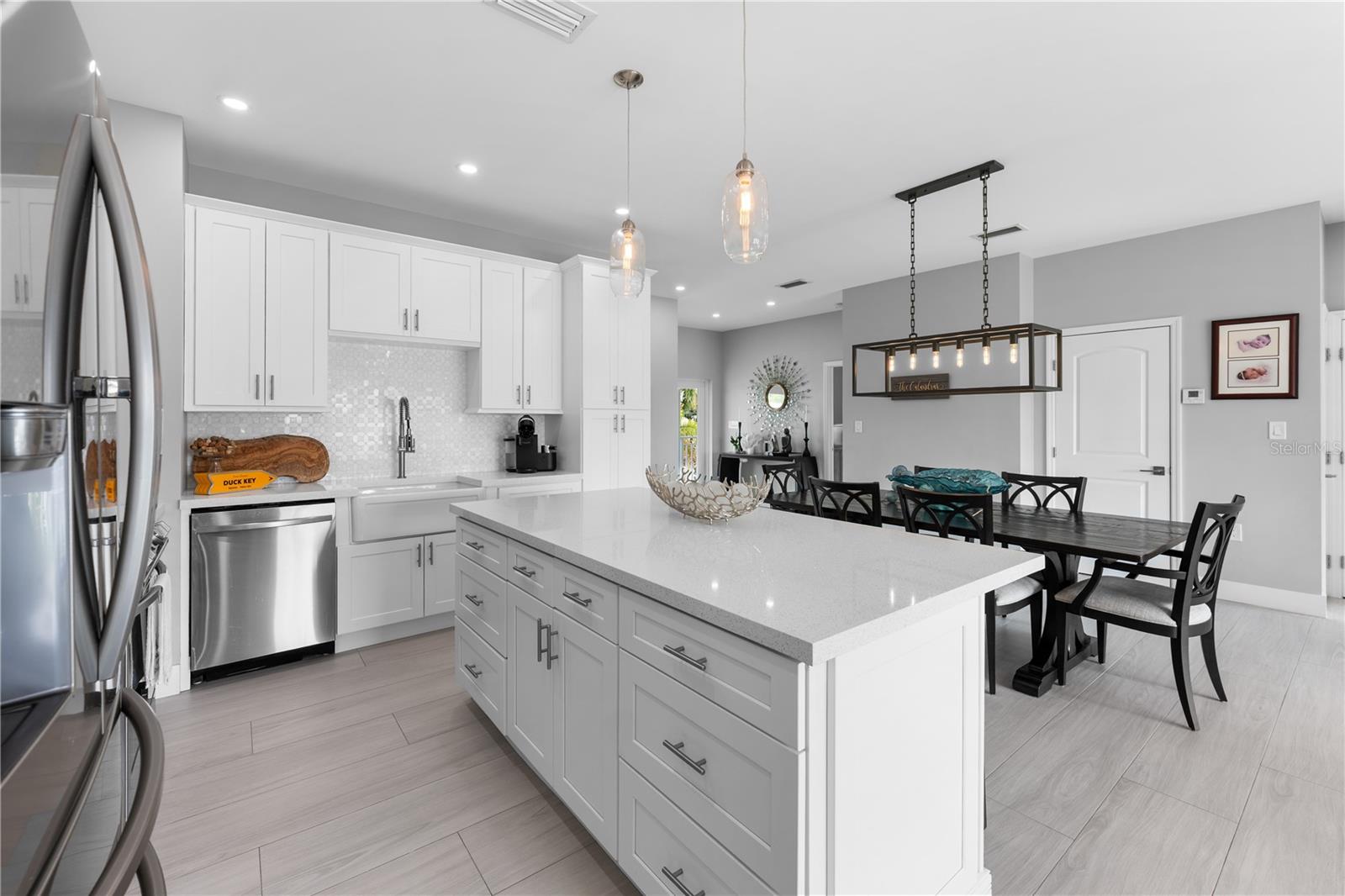 PLANTATION ISLAND - Residential