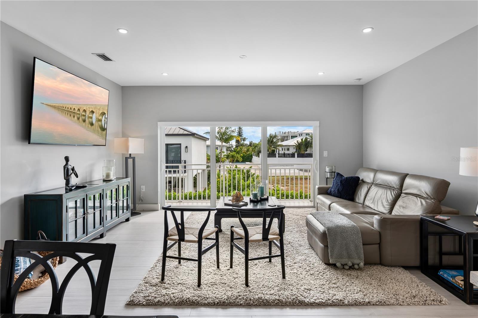 PLANTATION ISLAND - Residential