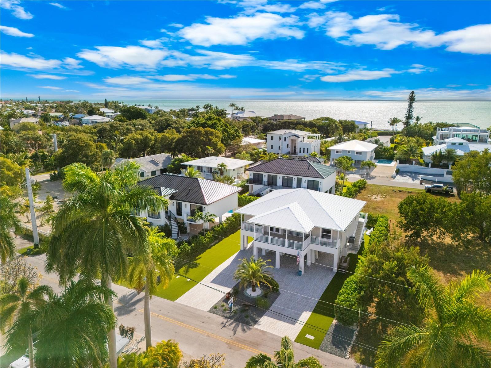 PLANTATION ISLAND - Residential