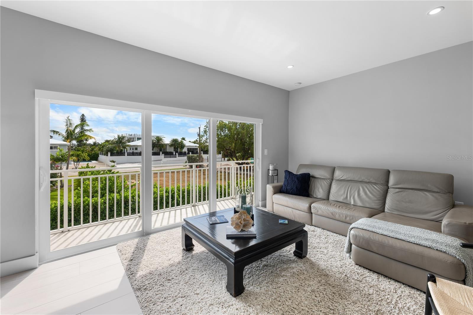 PLANTATION ISLAND - Residential