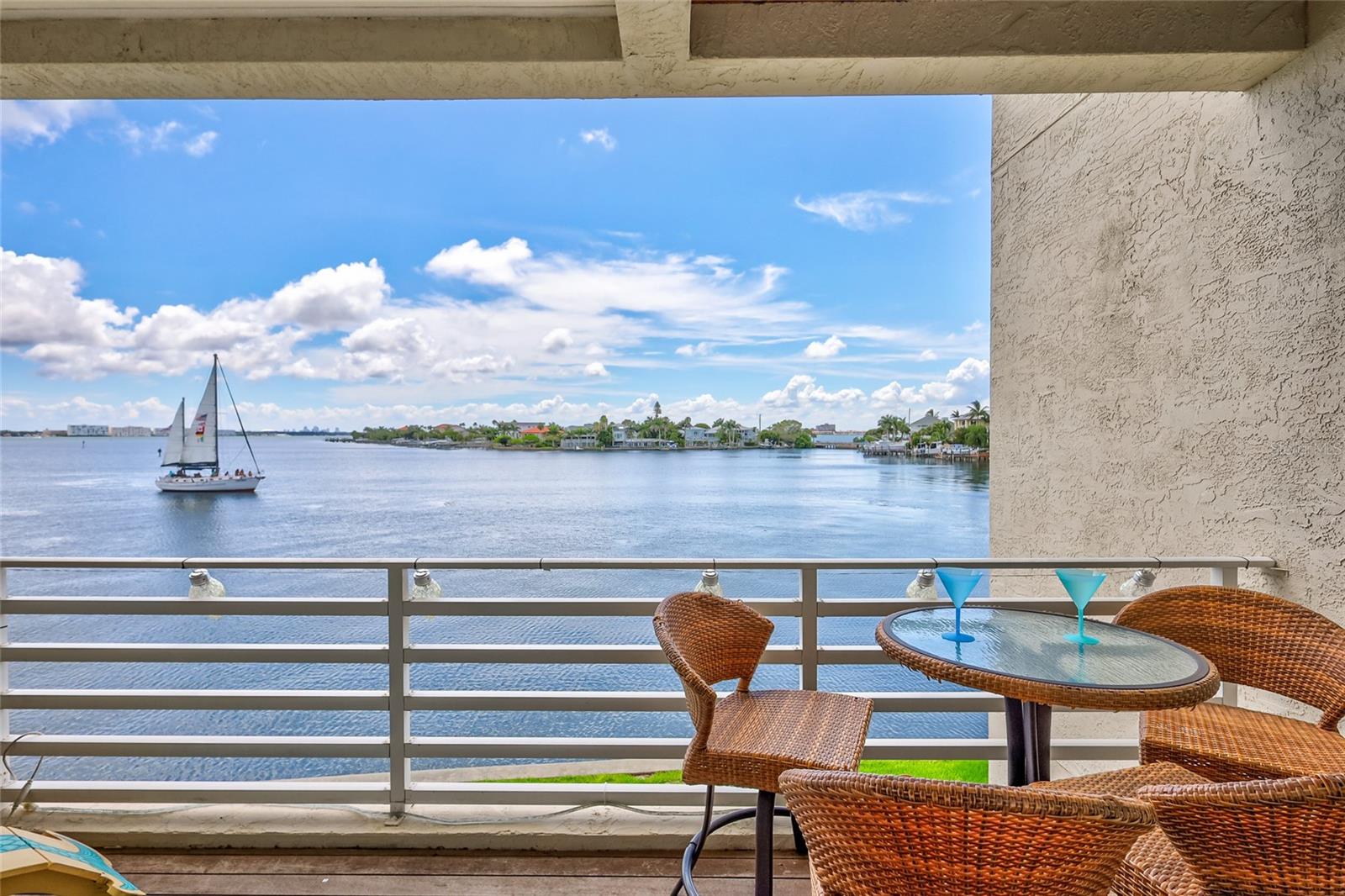 View ST PETE BEACH, FL 33706 townhome