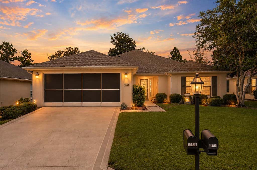 Photo of 11728 SE 91st Circle, Summerfield, FL 34491 (MLS # OM730860)