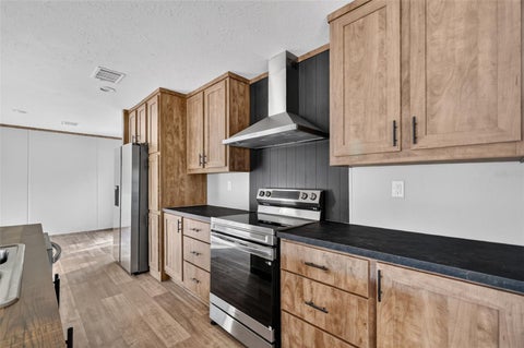 Tiny photo for 170 NE 138th Avenue, Williston, FL 32696 (MLS # OM734530)
