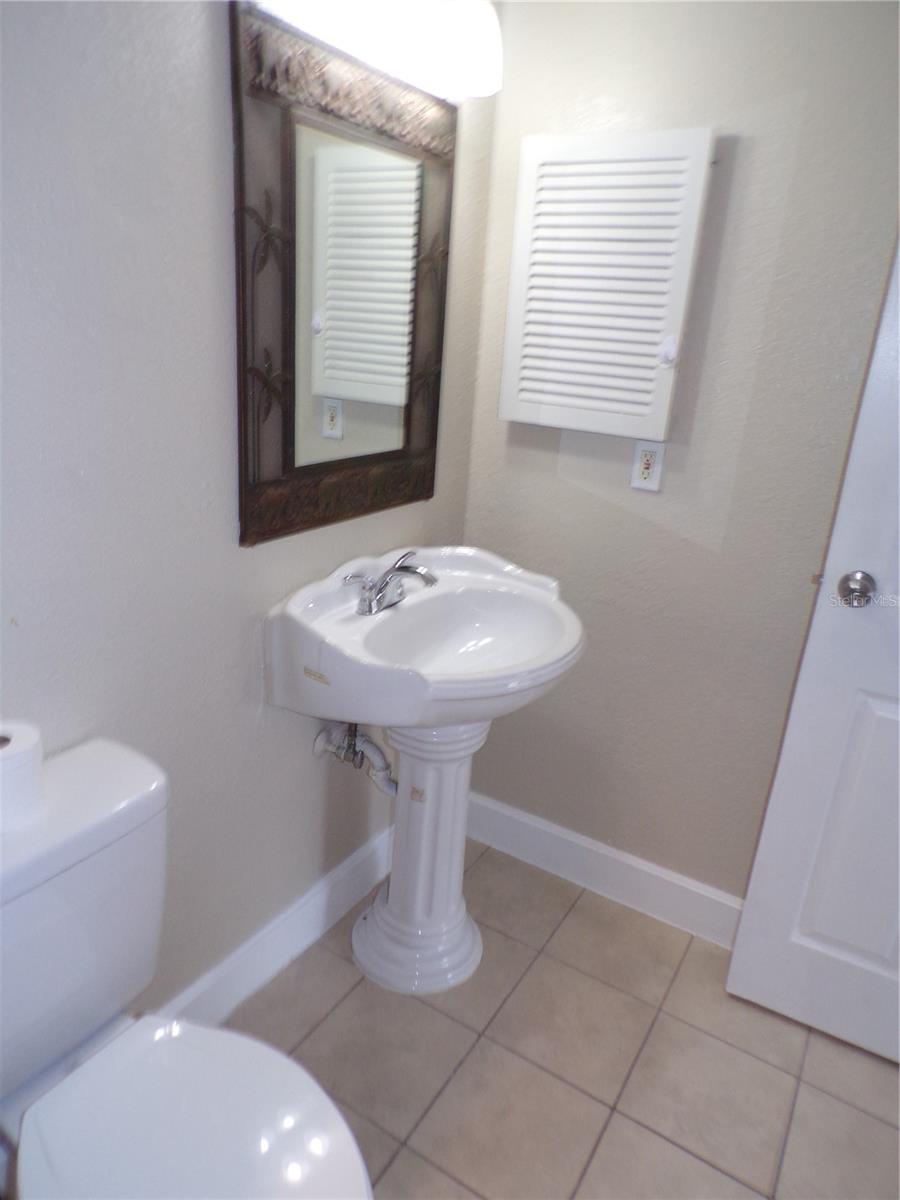 CEDARWOODS PH 04 - Residential Lease