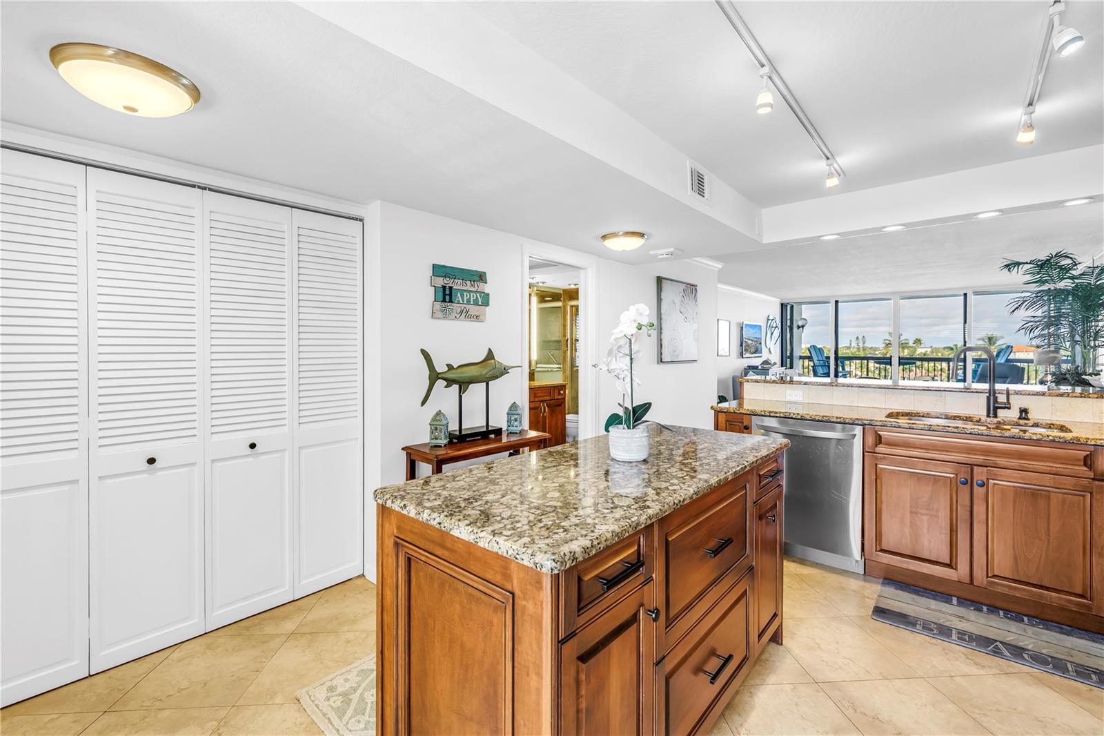 INTREPID THE CONDO - Residential