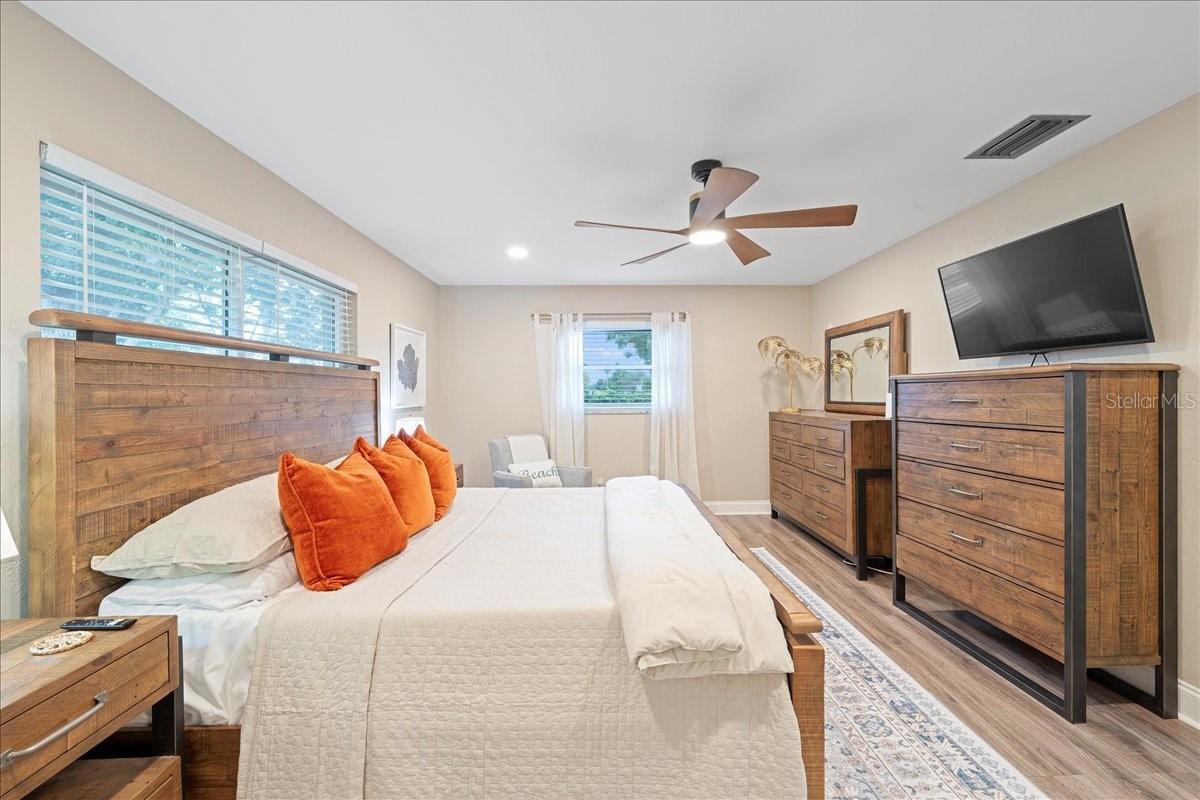 RIDGEWOOD GROVES - Residential