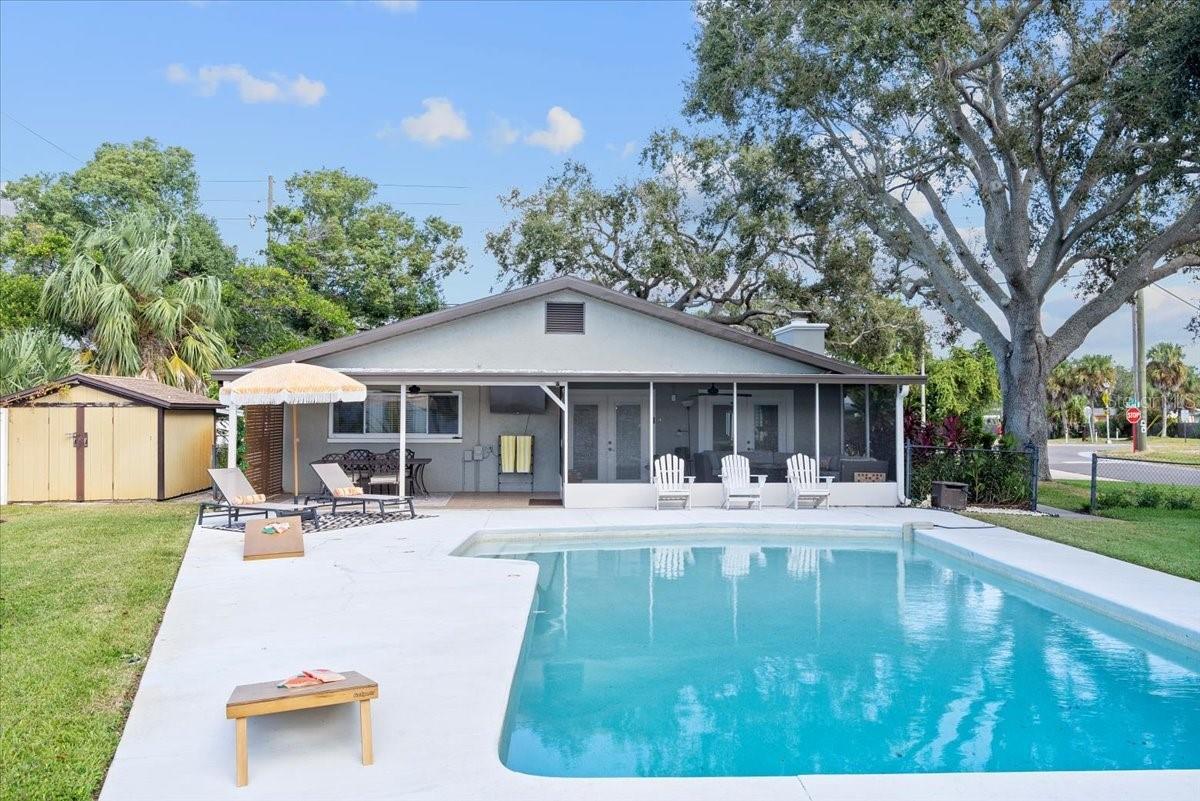 RIDGEWOOD GROVES - Residential