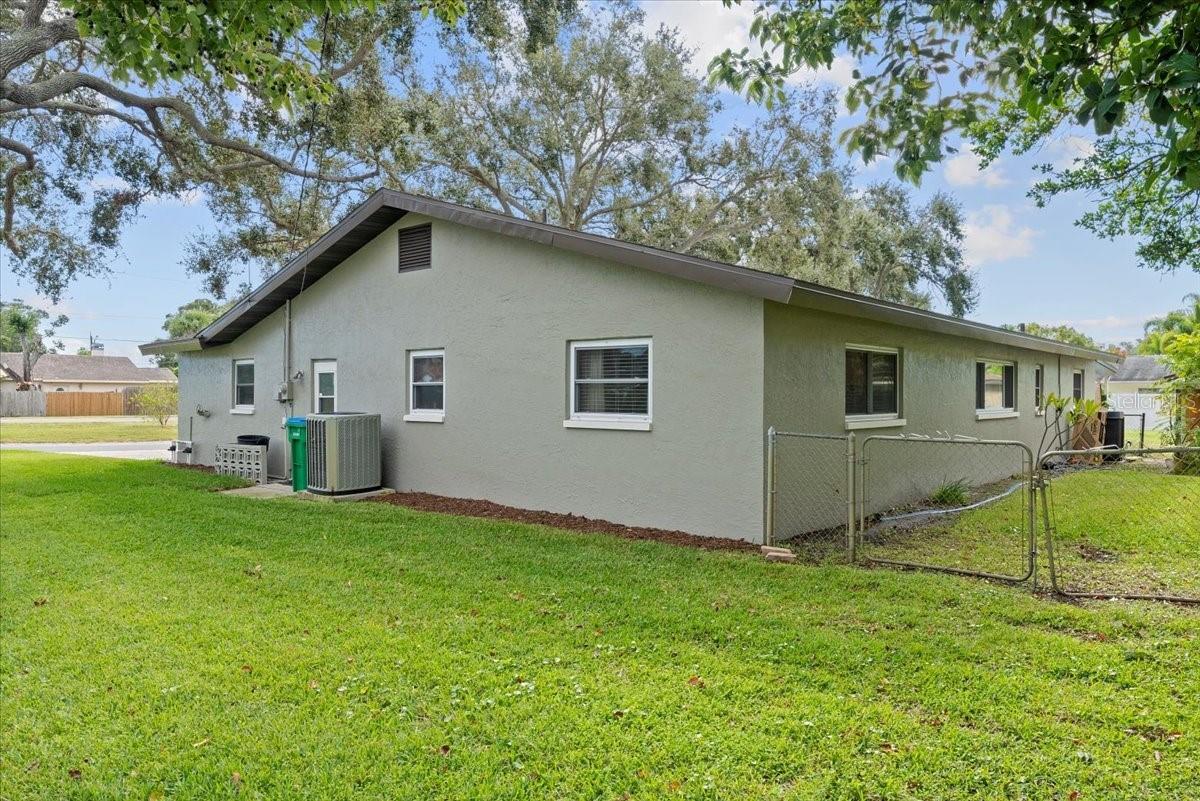 RIDGEWOOD GROVES - Residential