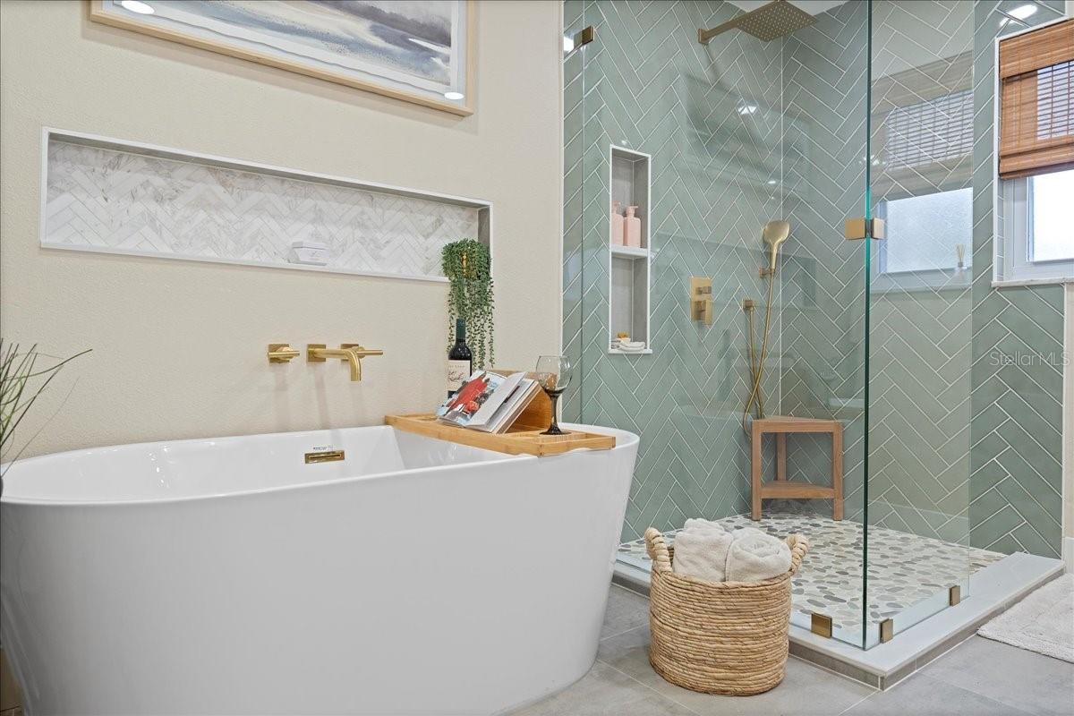 RIDGEWOOD GROVES - Residential