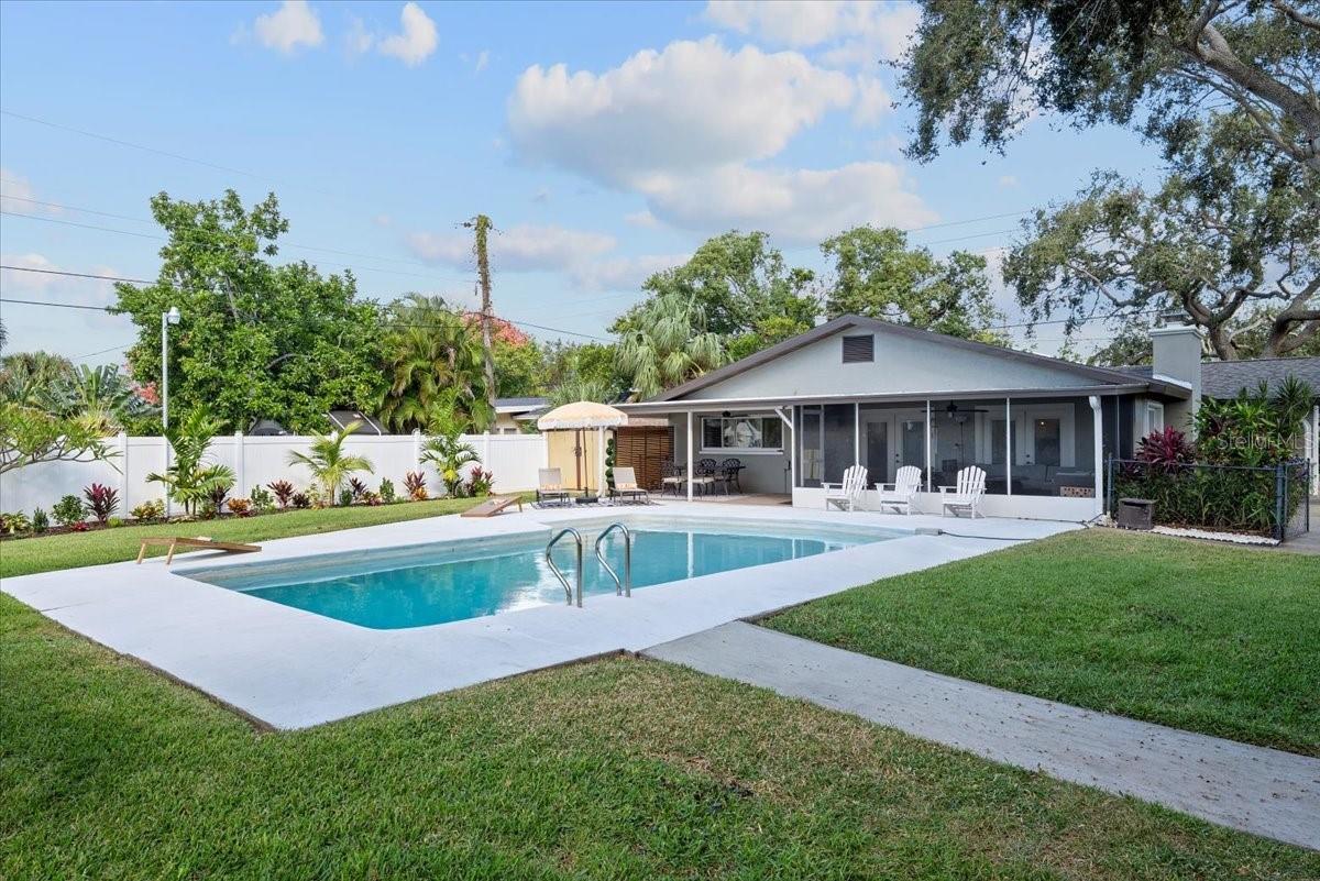 RIDGEWOOD GROVES - Residential