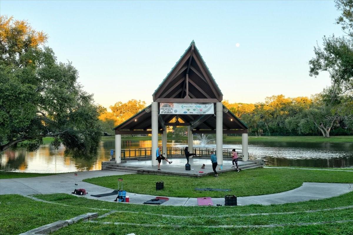 RIDGEWOOD GROVES - Residential