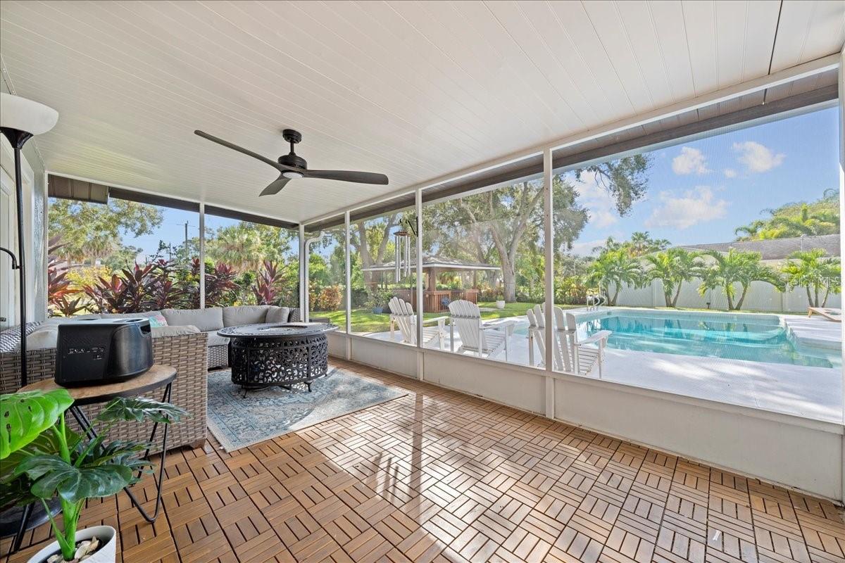 RIDGEWOOD GROVES - Residential