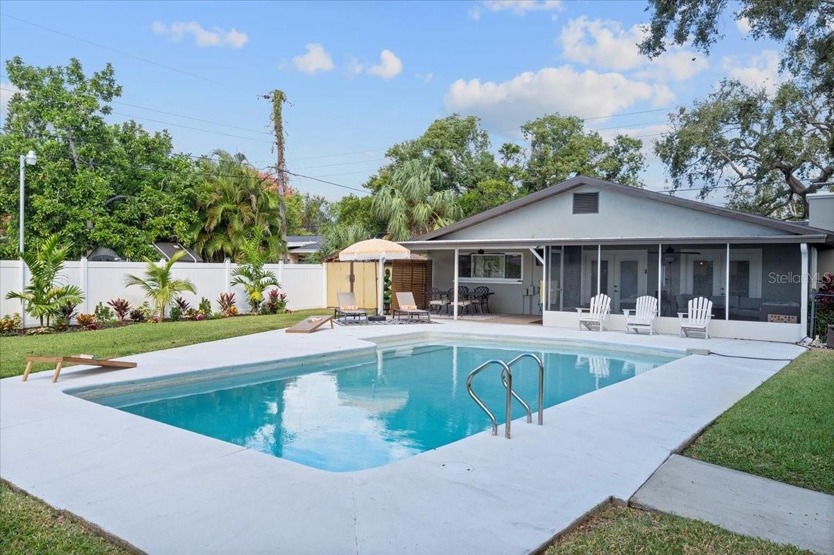 RIDGEWOOD GROVES - Residential