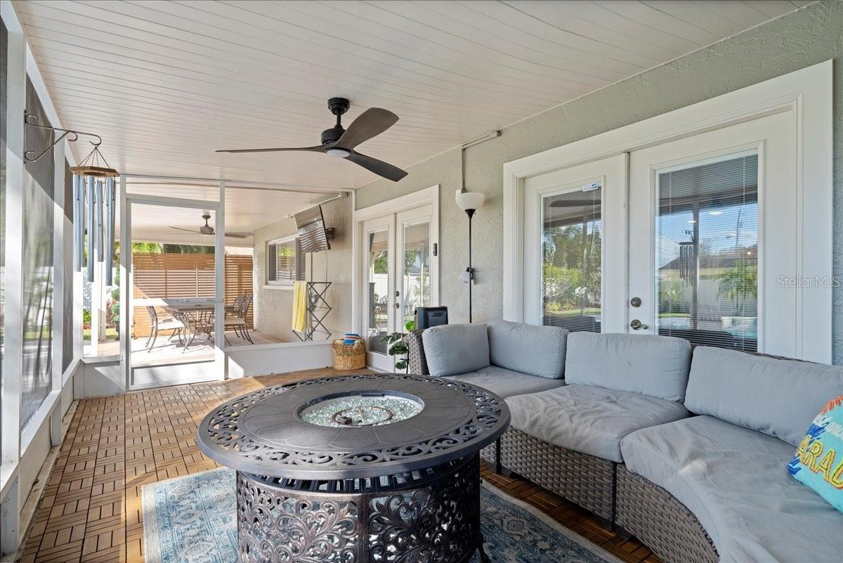 RIDGEWOOD GROVES - Residential