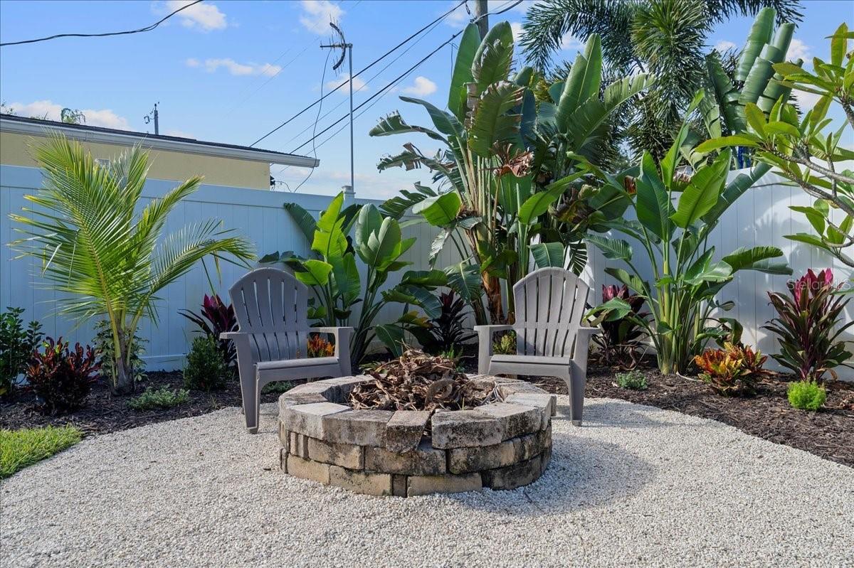 RIDGEWOOD GROVES - Residential